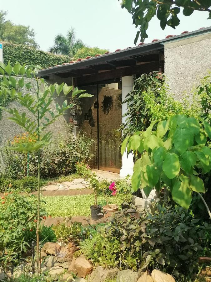 Bed and Breakfast Granados à Asuncion Extérieur photo
